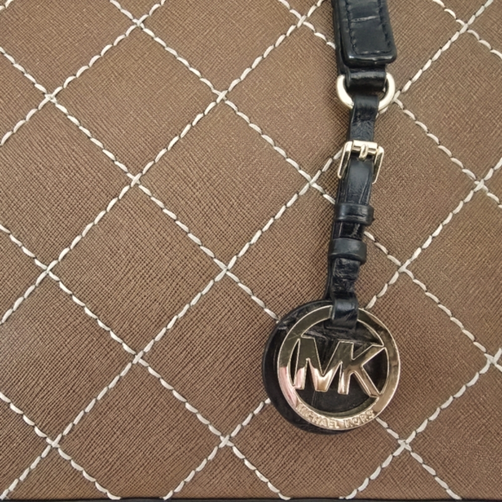 Michael Kors Satchel with Wallet Set - Picture 2 of 16